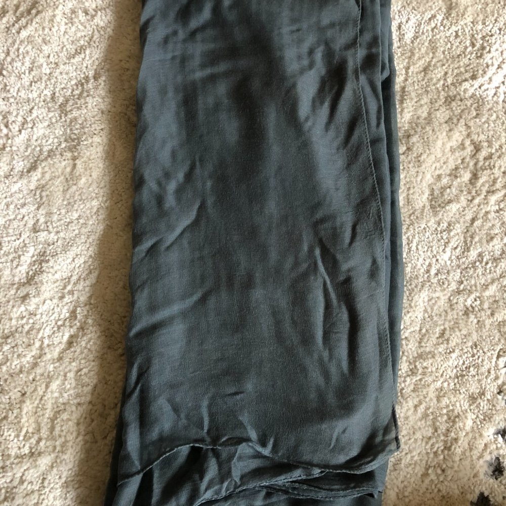 Vela Dark Sage Modal in double size